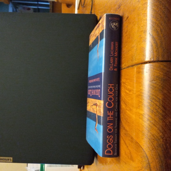 Dogs On The Couch For Training And Caring For Your Dog Hardback Book - Picture 8 of 10